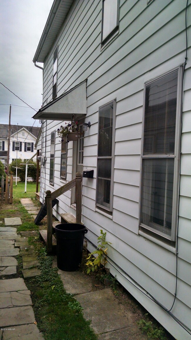 144 Center St unit 146, Milton, PA 17847 - photo 4