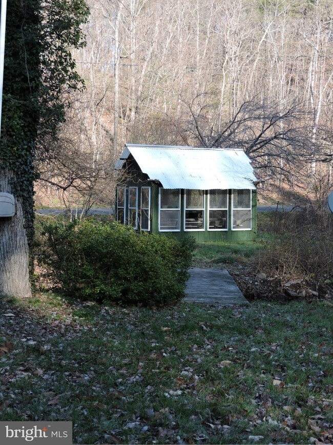 2768 Tub Run Hollow Rd, Hedgesville, WV 25427 - photo 4
