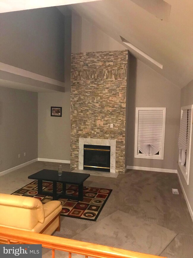 9204 Hobart St, Springdale, MD 20774 - photo 7