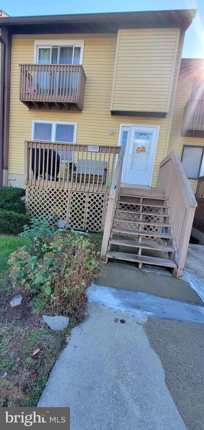 11407 Laurelwalk Dr, Laurel, MD 20708 - photo 2