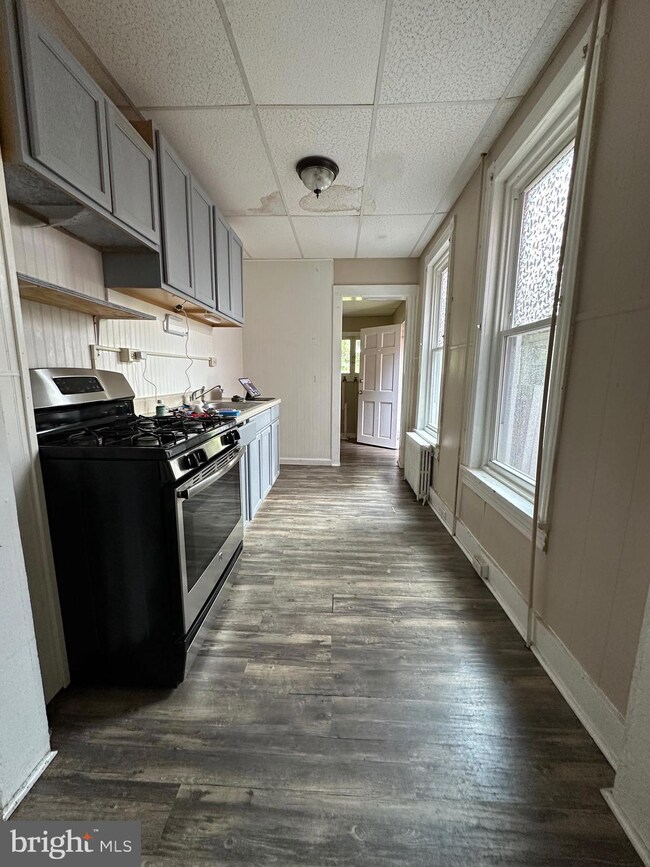 1326 Kenny St, Reading, PA 19602 - photo 4