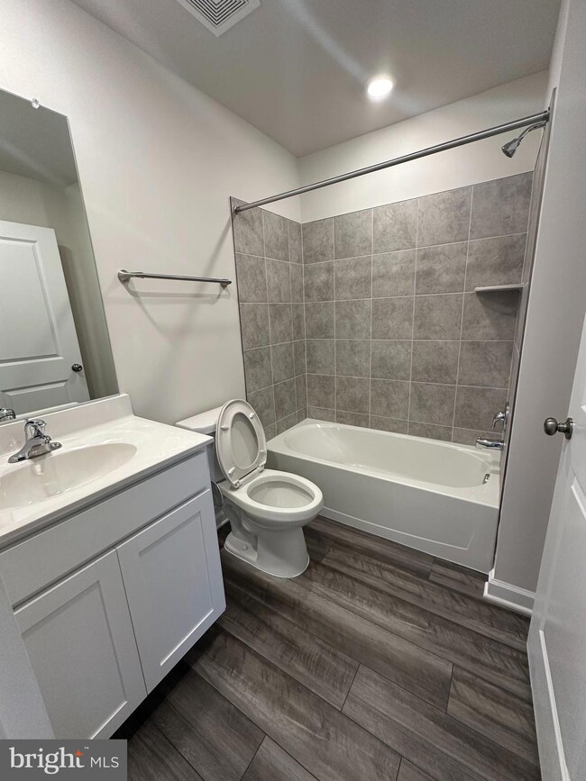 169 Swan Field Ave, Ranson, WV - photo 5