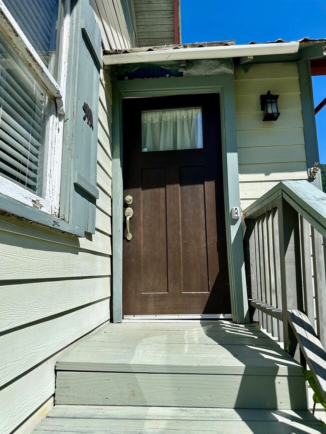 4119 Edyth St, Dunsmuir, CA 96025 - photo 2