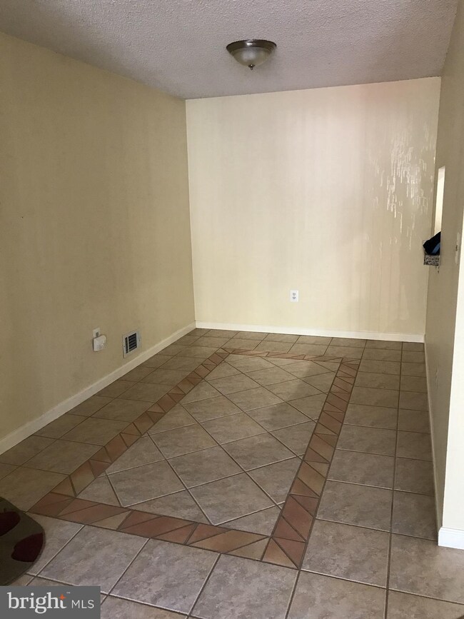 37 Voscek Ct, Lawrence Township, NJ 08648 - photo 6