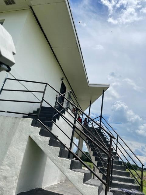 698 SW 5th St unit 3, Belle Glade, FL 33430 - photo 3