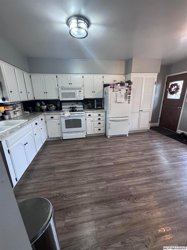 811 4th Ave N, Humboldt, IA 50548 - photo 7