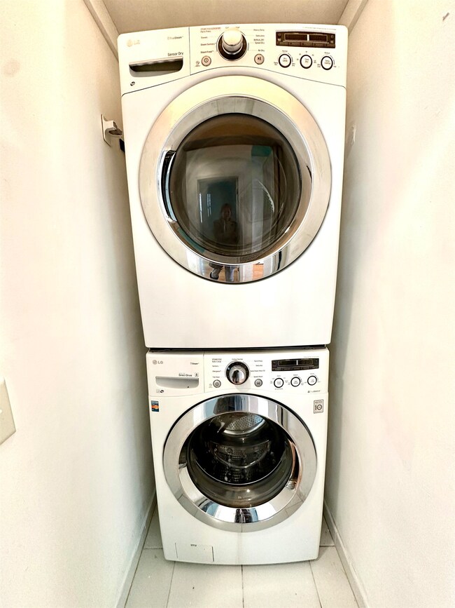 606 John F. Kennedy Blvd unit 1, Union City, NJ 07087 - photo 7