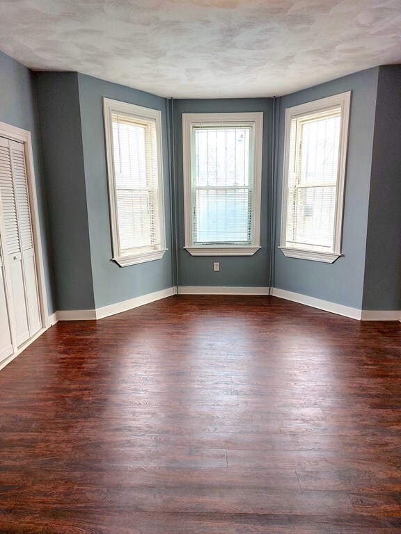 4 Brookford St unit 1, Boston, MA 02125 - photo 5