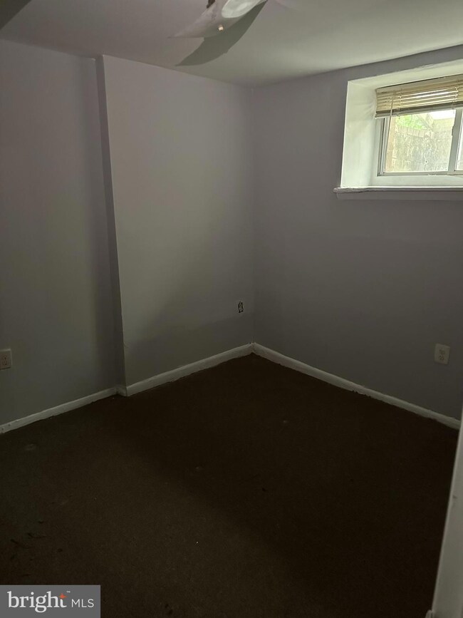 4522 Baker St unit 5, Philadelphia, PA 19127 - photo 6