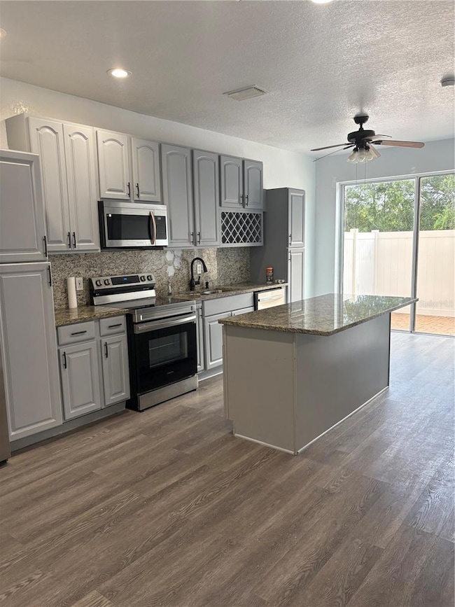 3467 Allegra Cir, Saint Cloud, FL 34772 - photo 2