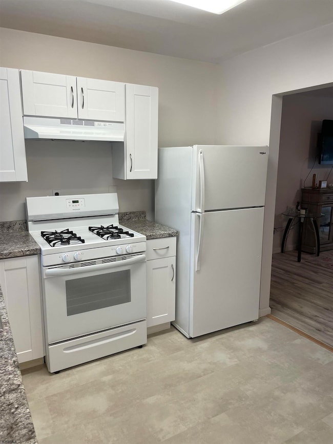 33 Chapman Blvd, Somers Point, NJ 08244 - photo 7