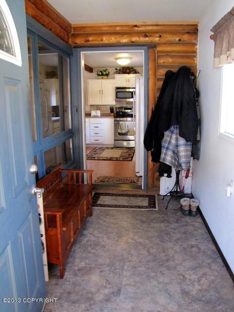 Heated & welcoming arctic entry.
