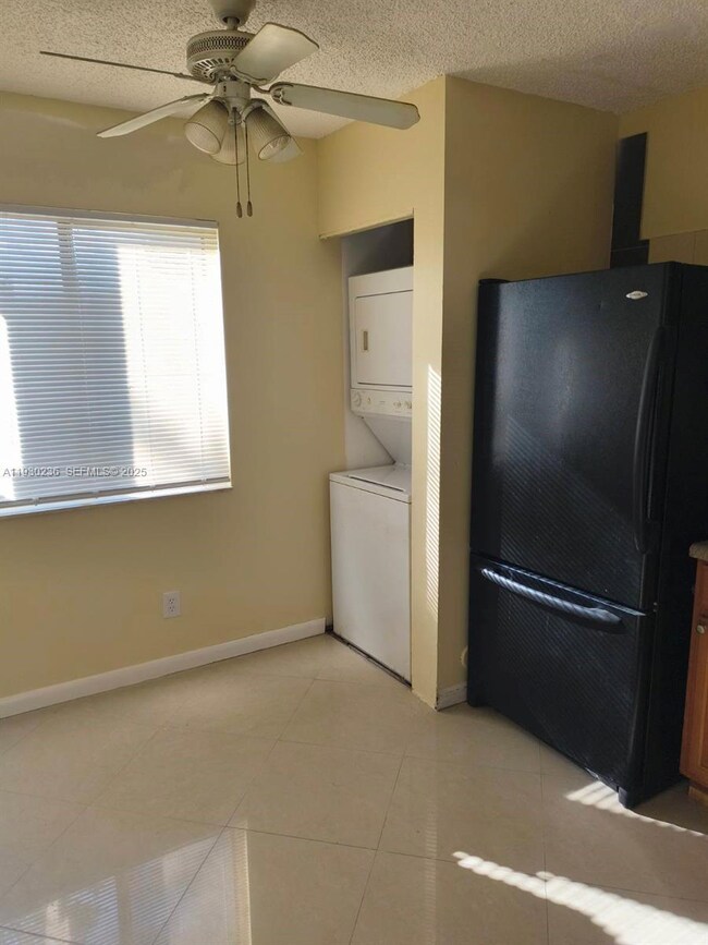 7941 Southgate Blvd unit A3, North Lauderdale, FL 33068 - photo 3