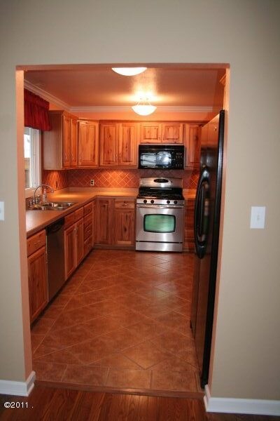 902 16th Ave E, Polson, MT 59860 - photo 2