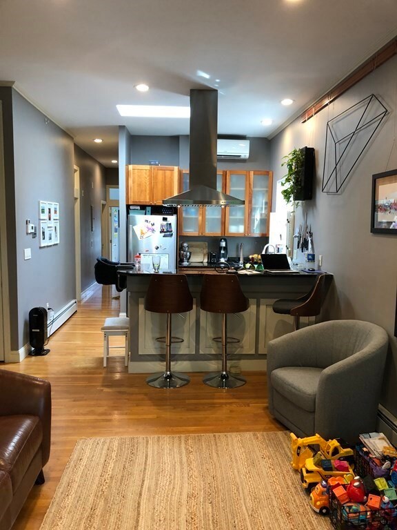 10 Suffolk St, Cambridge, MA 02139 - photo 4