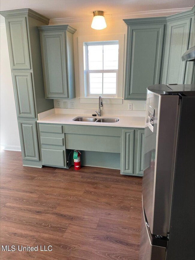 2207 Government St unit 9, Ocean Springs, MS 39564 - photo 6