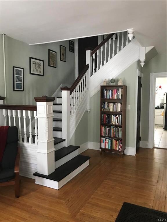 936 Mccartney St, Easton, PA 18042 - photo 2