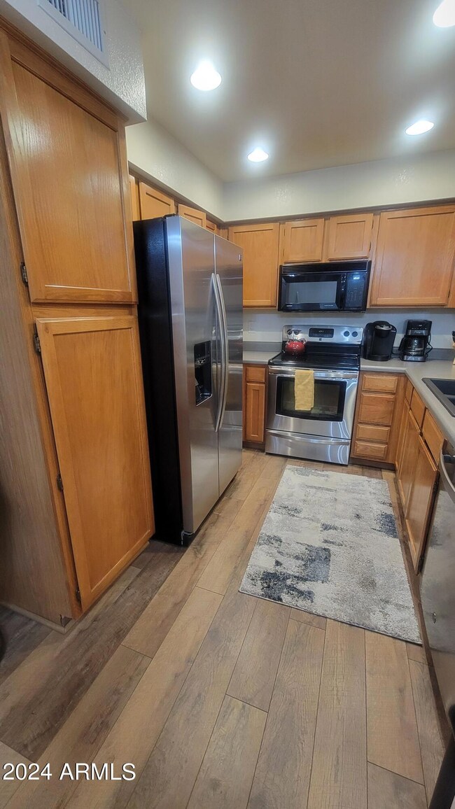kitchen-new floors