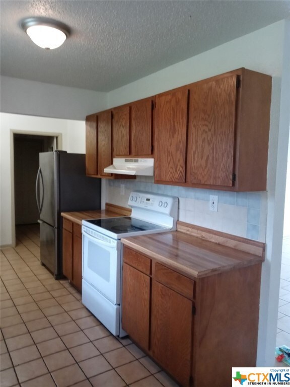 932 Willowbrook St, Copperas Cove, TX 76522 - photo 4