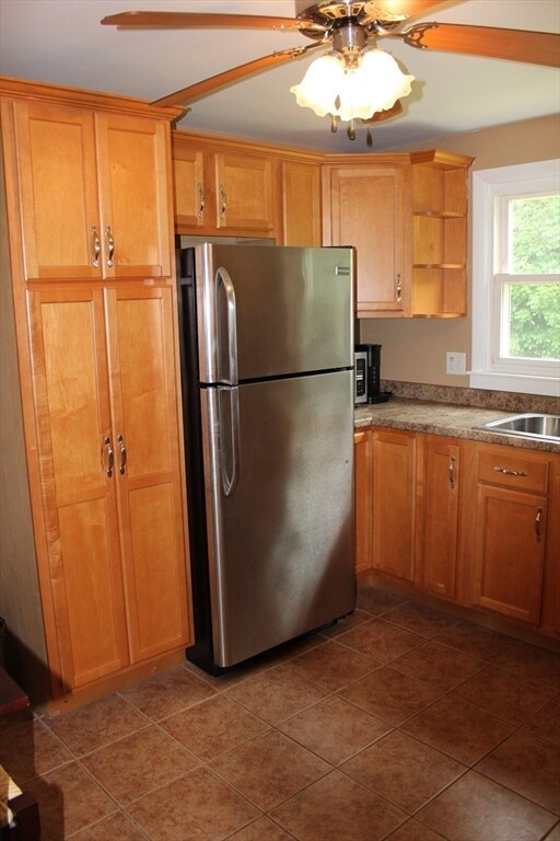 91 Elm St unit 3, Uxbridge, MA 01569 - photo 4
