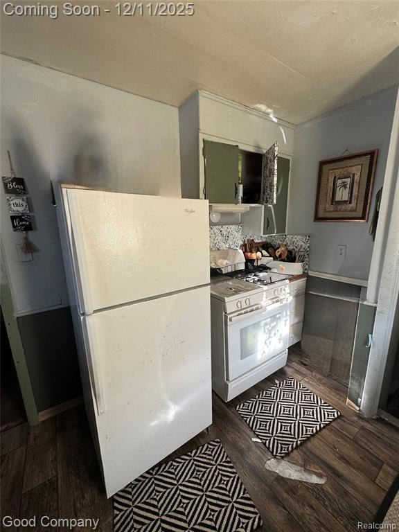 20026 Strasburg St, Detroit, MI 48205 - photo 5