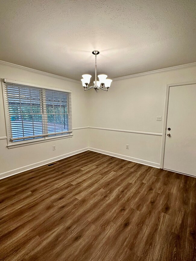 513 Edgewood Ln, Albany, GA 31707 - photo 7