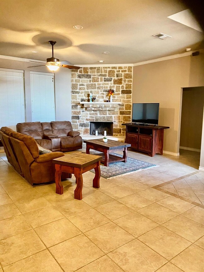 3113 Meandering Way, Granbury, TX 76049 - photo 5