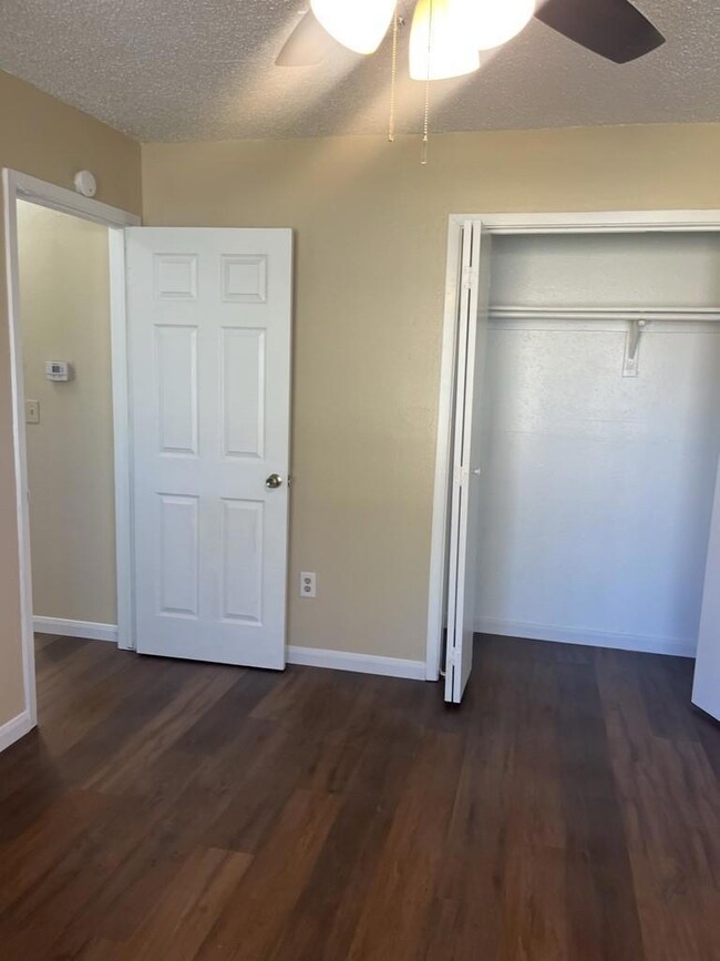 942 Meadowlark Cir unit 940, Granbury, TX 76049 - photo 4