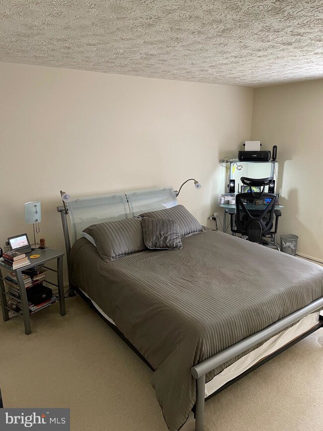 442 Girard St unit 202, Gaithersburg, MD 20877 - photo 5