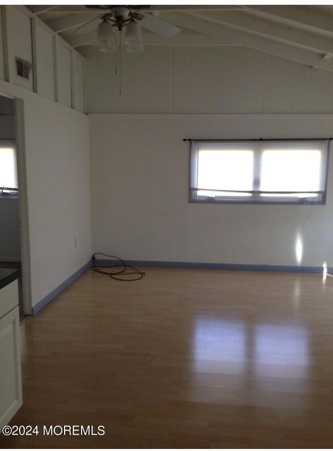 L - 1013 Waterview pre living