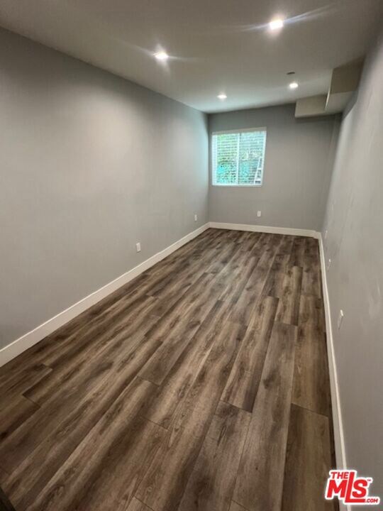 unlisted-address, Van Nuys, CA 91411 - photo 6