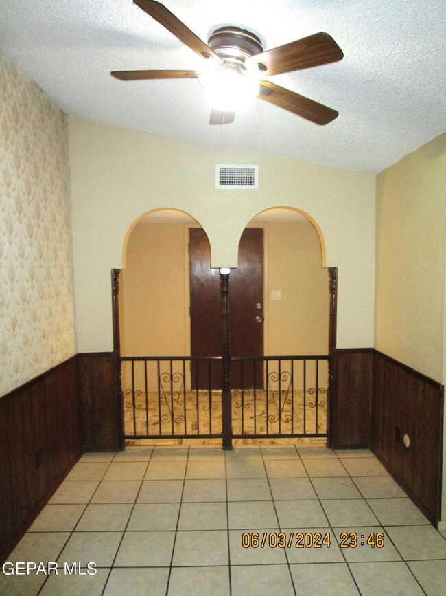 8020 Algerita Ct, El Paso, TX 79915 - photo 5