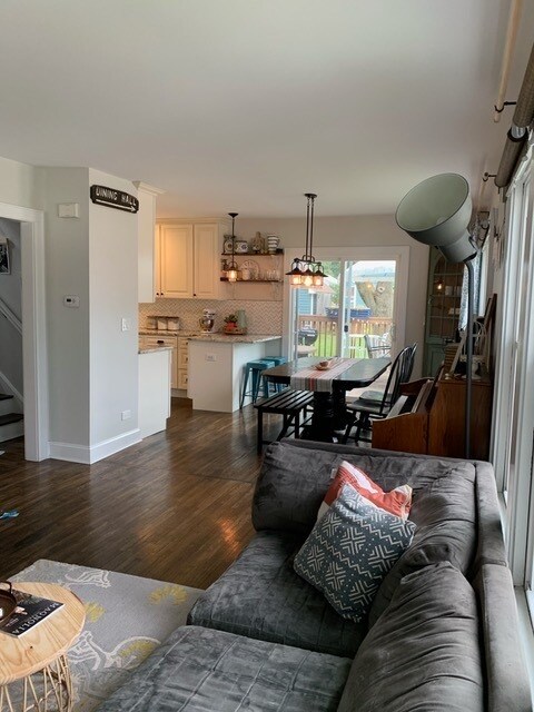 136 E Jackson St, Oswego, IL 60543 - photo 5