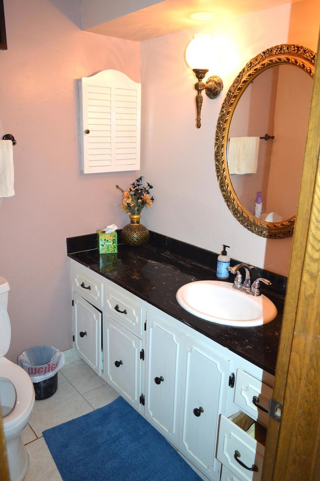 2510 W Abbott Ave, Milwaukee, WI 53221 - photo 7