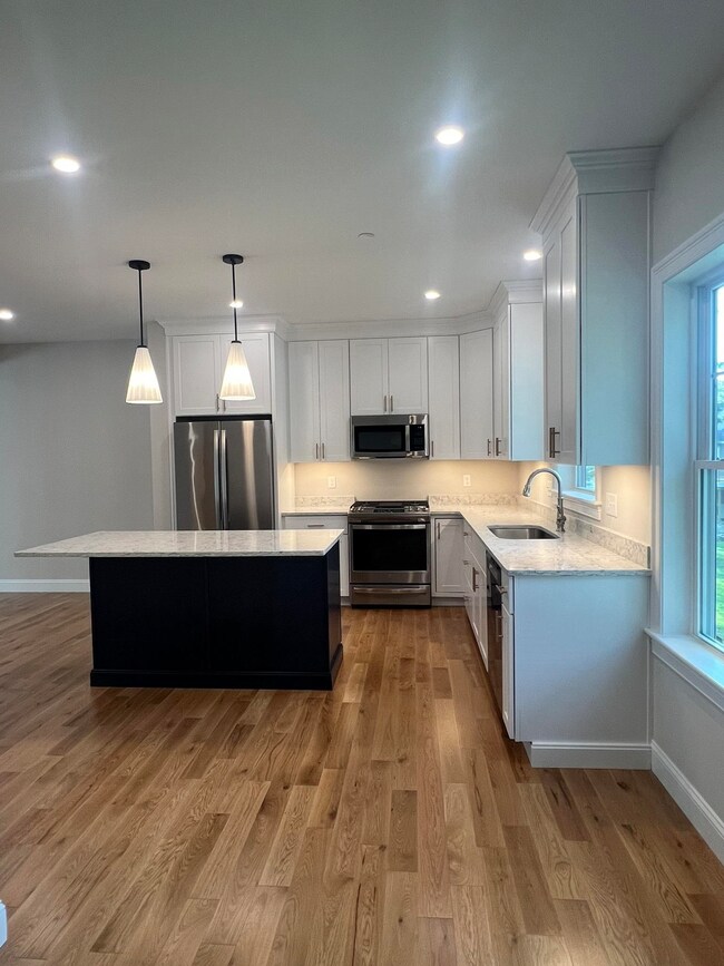 53 Juniper Ln, Portsmouth, NH 03801 - photo 5