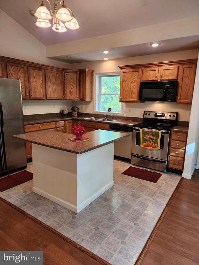 71 Mink Ct, Basye-Bryce Mountain, VA 22810 - photo 4