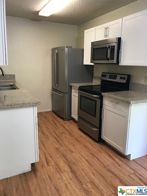 603 Bracewood Cir, San Marcos, TX 78666 - photo 3