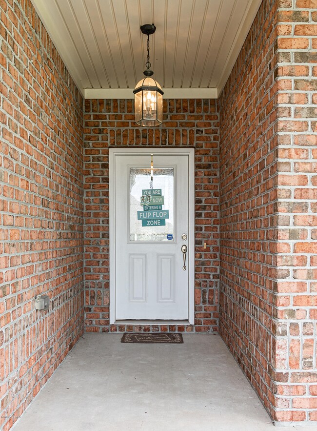220 Silver Creek Loop MLS-03