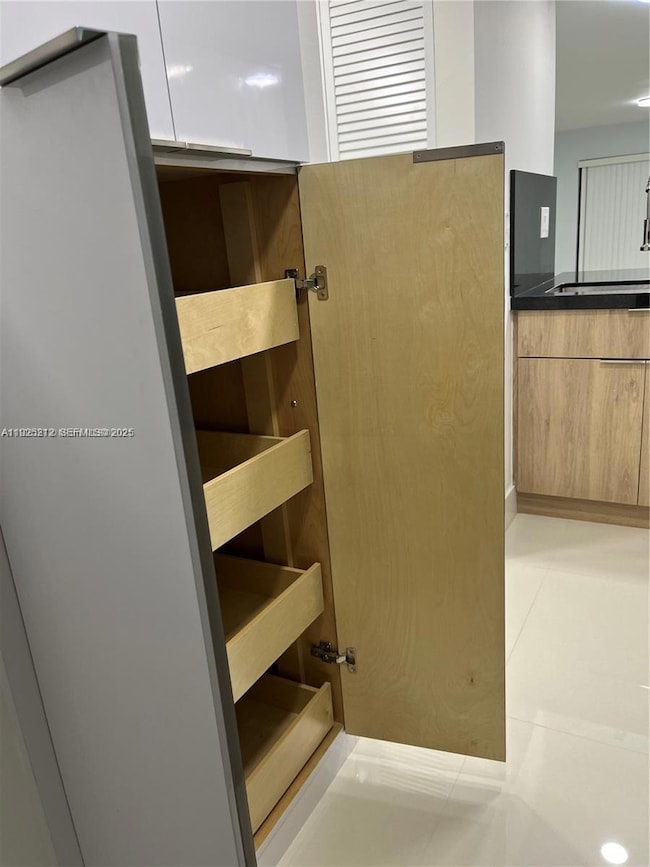 Vista Del Lago unit 203, Hialeah, FL 33016 - photo 4