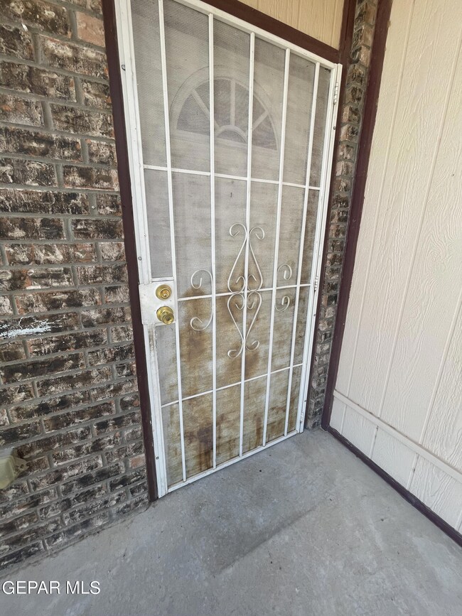 14308 Antwerp Dr, El Paso, TX 79928 - photo 4