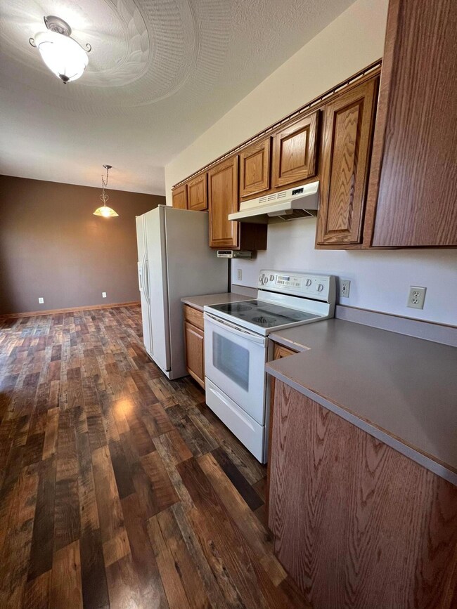 13642 Maysville-Williams Rd, Logan, OH 43138 - photo 6