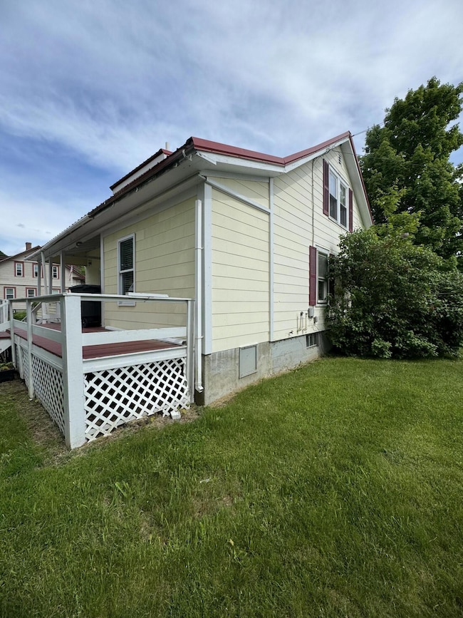 947 W Main St, Dover-Foxcroft, ME 04426 - photo 5