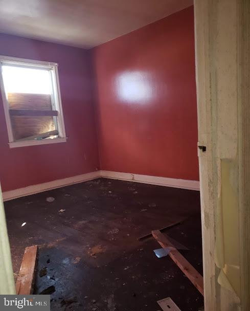 3156 Strickland St, Baltimore, MD 21229 - photo 2