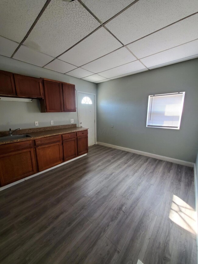 1107 E. 22nd Ave. 4