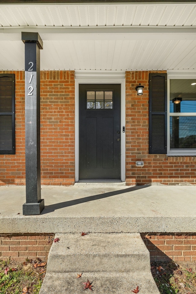212 Westside Dr, Tullahoma, TN 37388 - photo 7