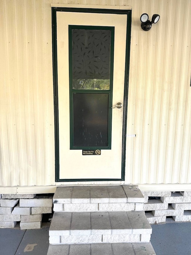 271 Odessa Dr, Lakeland, FL 33813 - photo 6