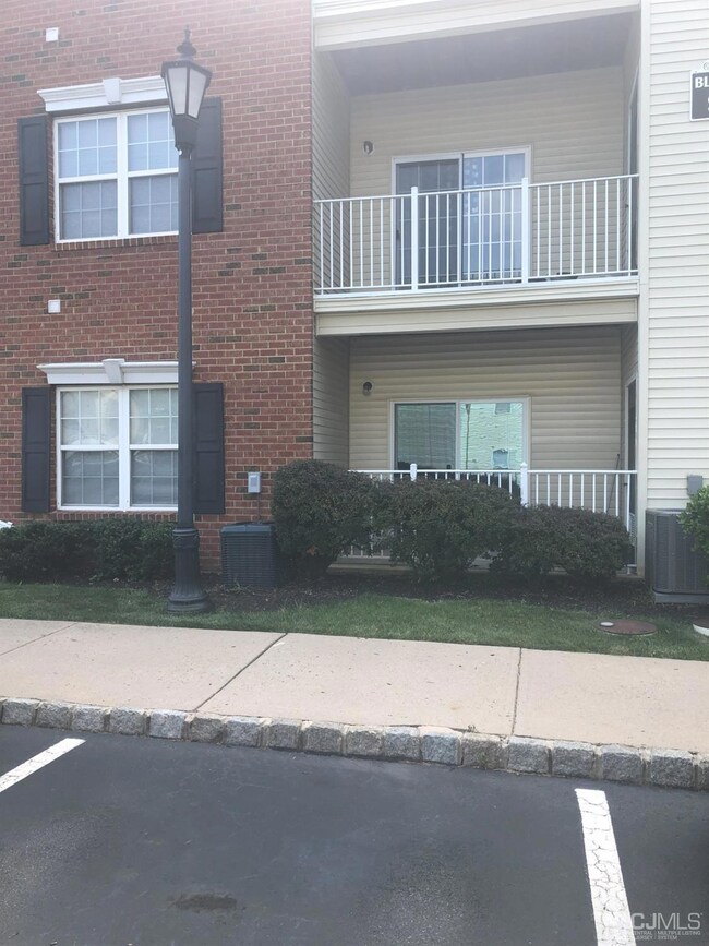 917 Del Negro Ct, South Plainfield, NJ 07080 - photo 3