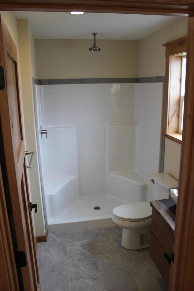 Main BR Bath