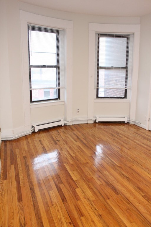 487 E Broadway unit 2F, Boston, MA 02127 - photo 4