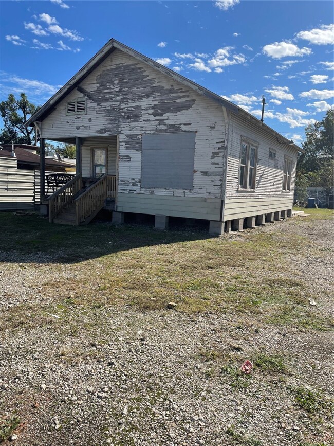 7912 Park Place Blvd, Houston, TX 77087 - photo 2